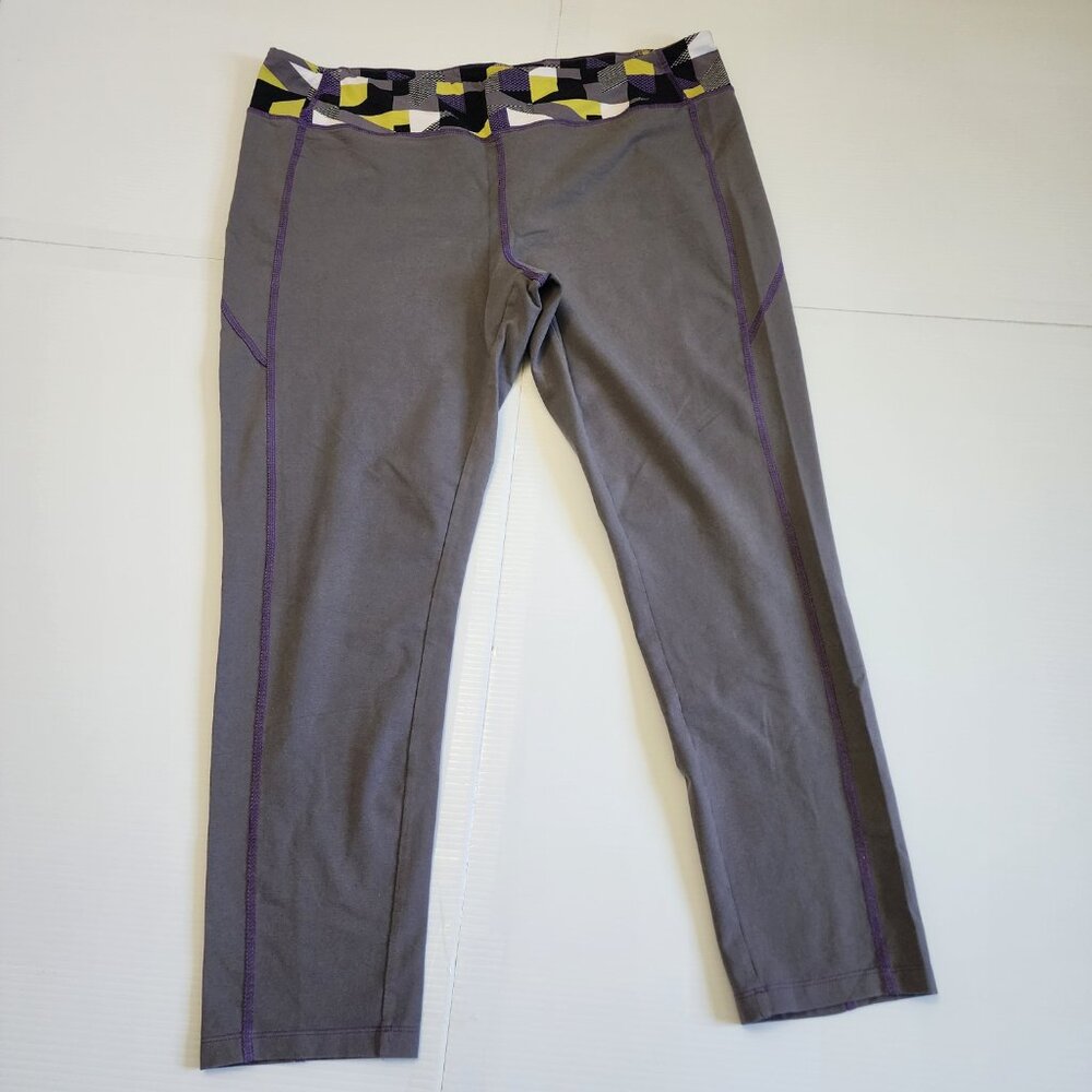 NWOT, Women's, d & co Active Workout Pant